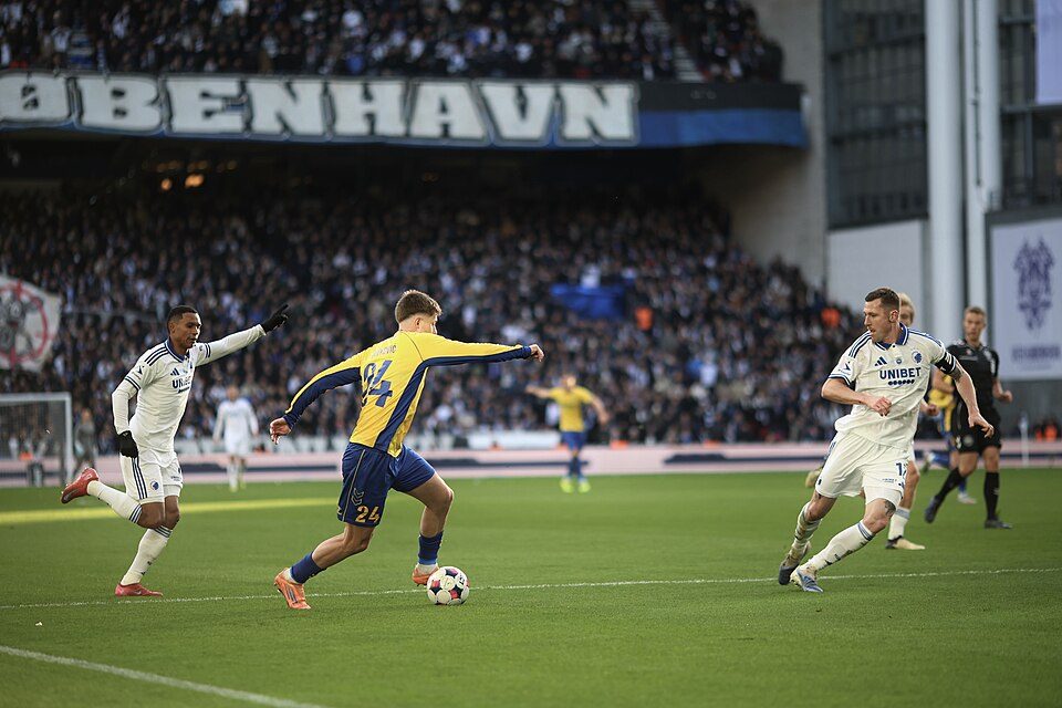 登贝莱 转会 · 赛事现场